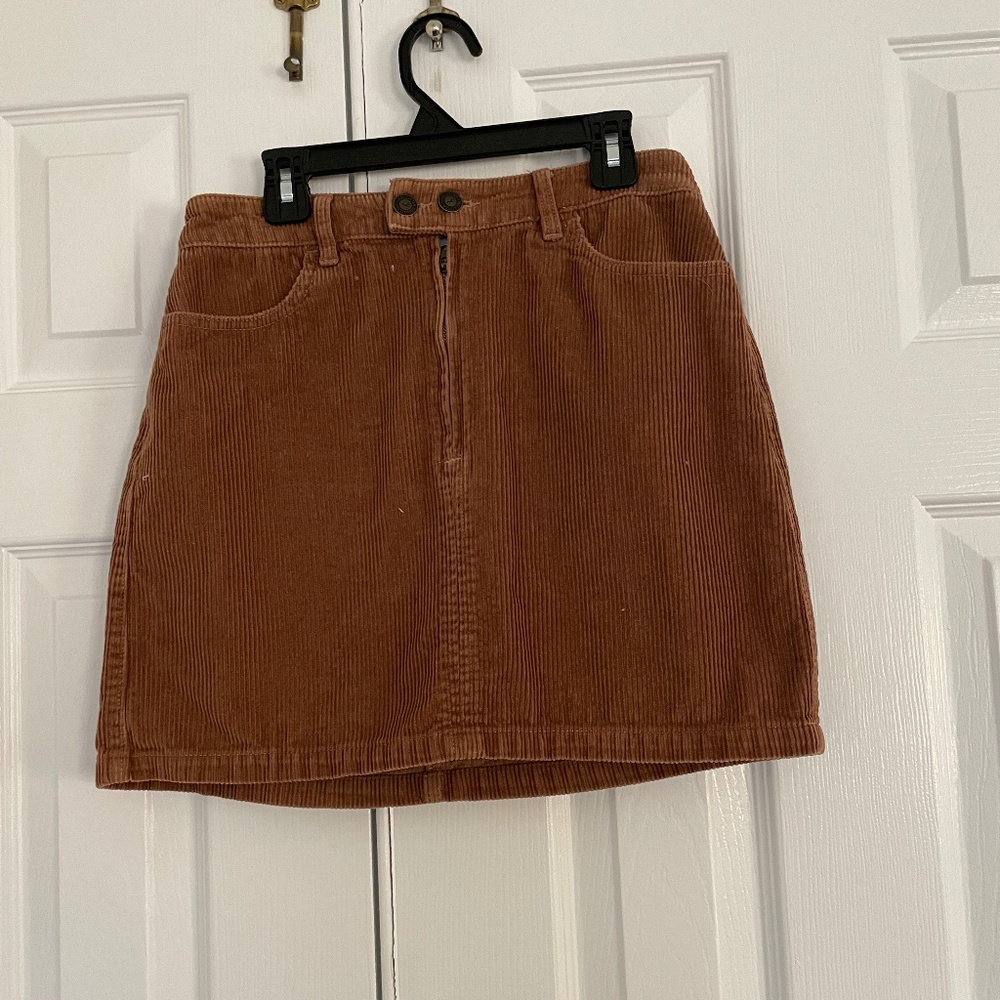 Hollister brown corduroy mini skirt. Size 3